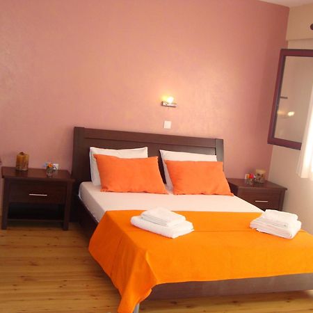 Mikros Gialos Apartments Kamer foto